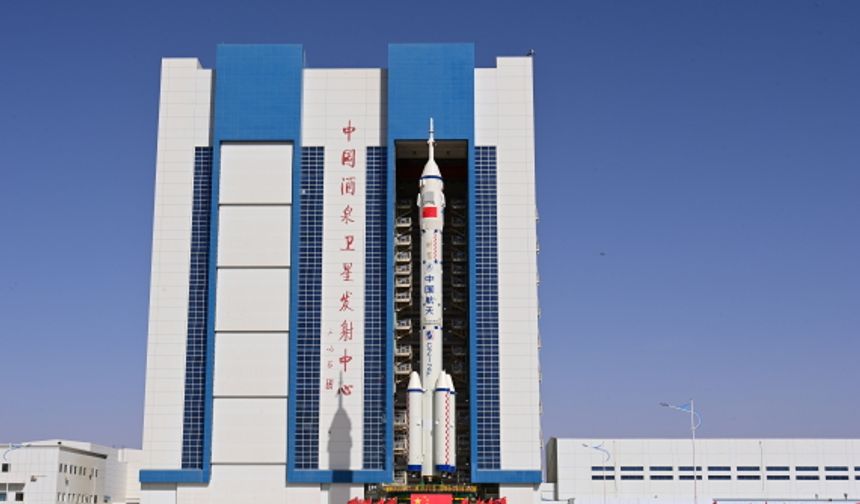 Çin'in Shenzhou-18 mürettebatlı uzay aracı 25 Nisan'da uzaya gönderilecek