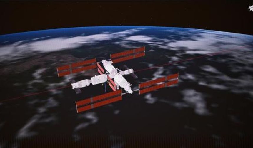 Çin'in Shenzhou-18 mürettebatlı uzay aracı, uzay istasyonu kombinasyonuna kenetlendi