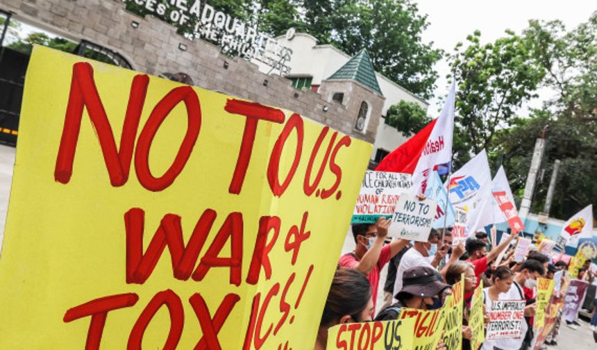 Filipinler-ABD ortak askeri tatbikatı Filipinler'de protesto edildi