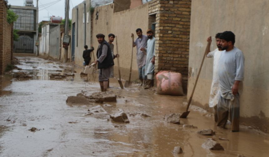 Afganistan'da şiddetli yağış ve sellerde 120 kişi hayatını kaybetti