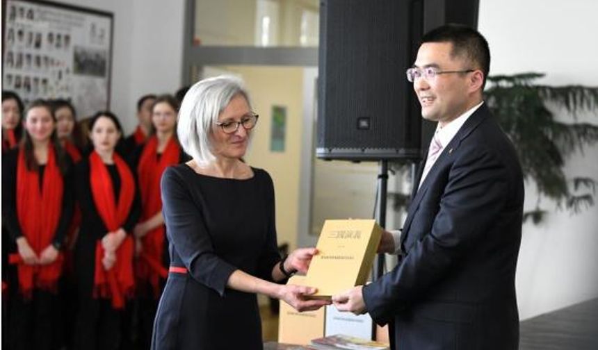 Macaristan-Çin Çift Dilli Eğitim Okulu iki ülke ilişkilerini güçlendiriyor Image Carouse