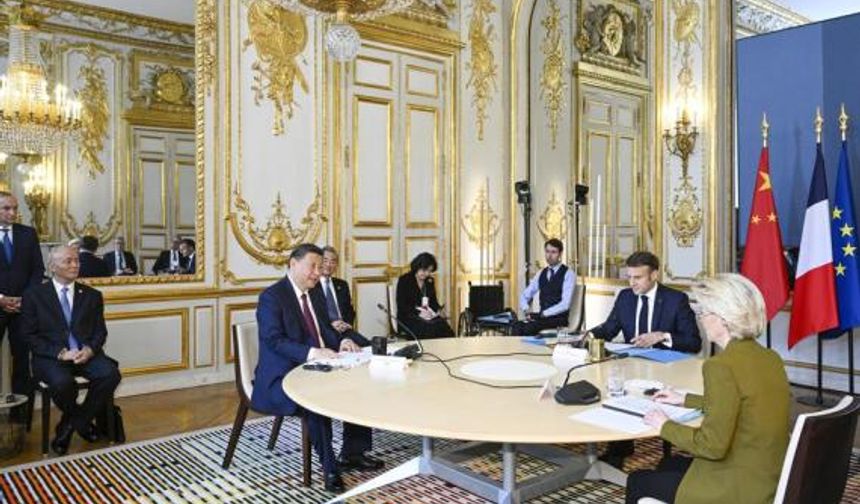 Xi, Elysee Sarayı'nda Çin-Fransa-AB üçlü toplantısına katıldı