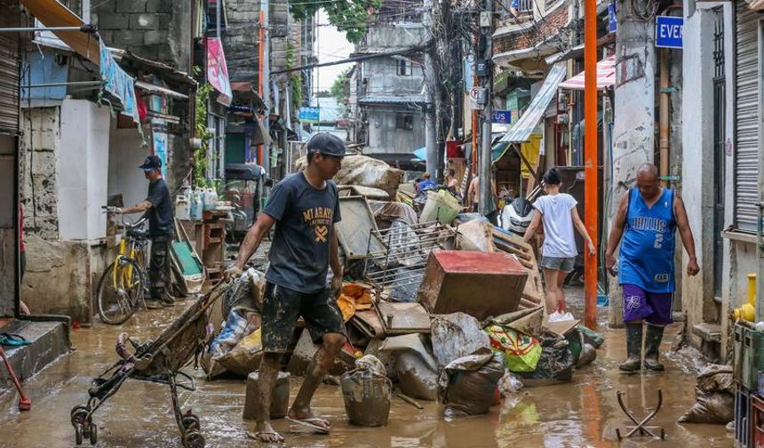 Filipinler'de Gaemi Tayfunu'nun ardından temizlik çalışmaları başladı