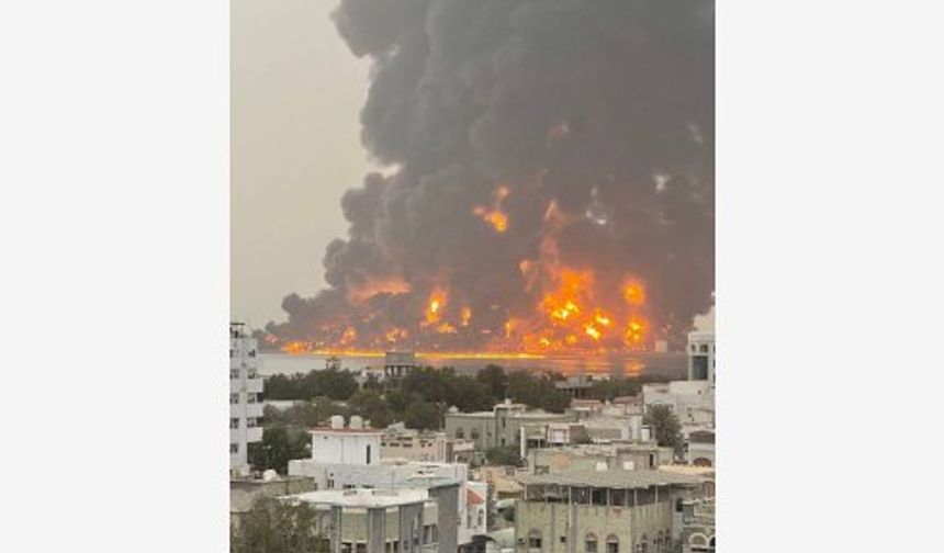 İsrail, Yemen'in Hudeyde kentine saldırdı