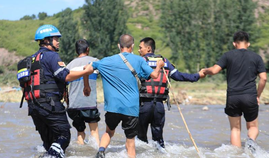 Çin'in Huludao kentinde şiddetli yağışlarda 11 kişi hayatını kaybetti, 14 kişiye ulaşılamıyor