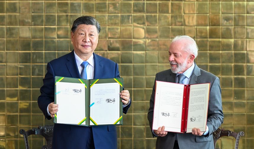 Xi, Brezilyalı mevkidaşı Lula ile ortak bir bildiri yayımladı