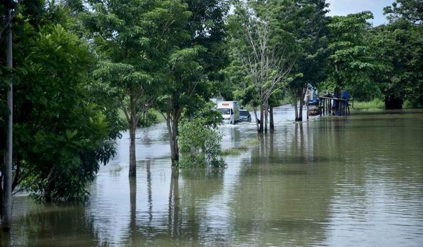 Nepal, selden etkilenen Sri Lanka'ya 200.000 ABD doları tutarında mali yardım yapacak