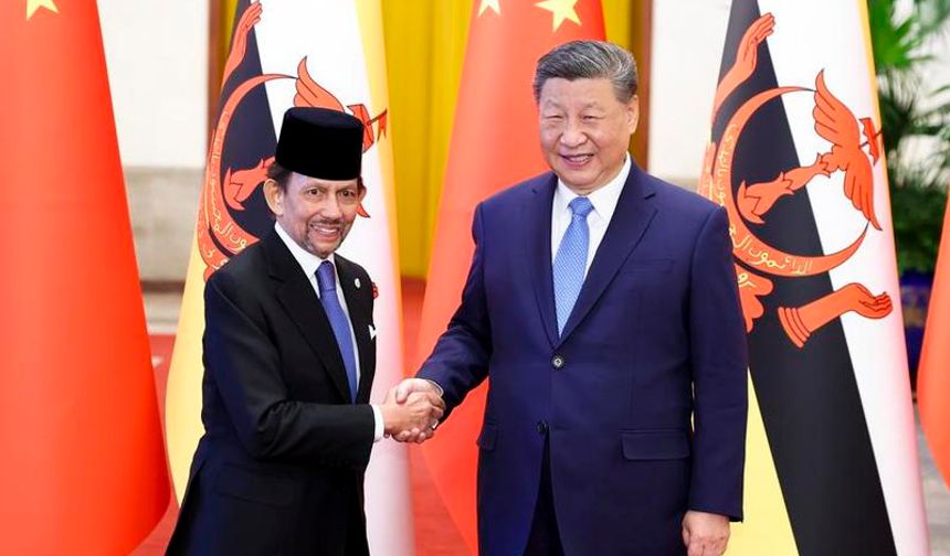 Çin Cumhurbaşkanı Xi, Brunei Sultanı ile görüştü