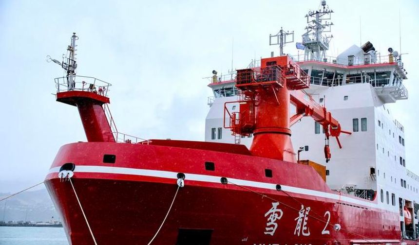 Çin'in buzkıran gemisi Xuelong 2 Yeni Zelanda'da ziyarete açıldı
