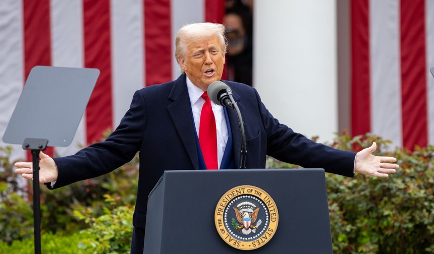 Trump yönetimi, Harvard Üniversitesi'yle yapılan 100 milyon dolarlık federal sözleşmelerin iptalini talep etti