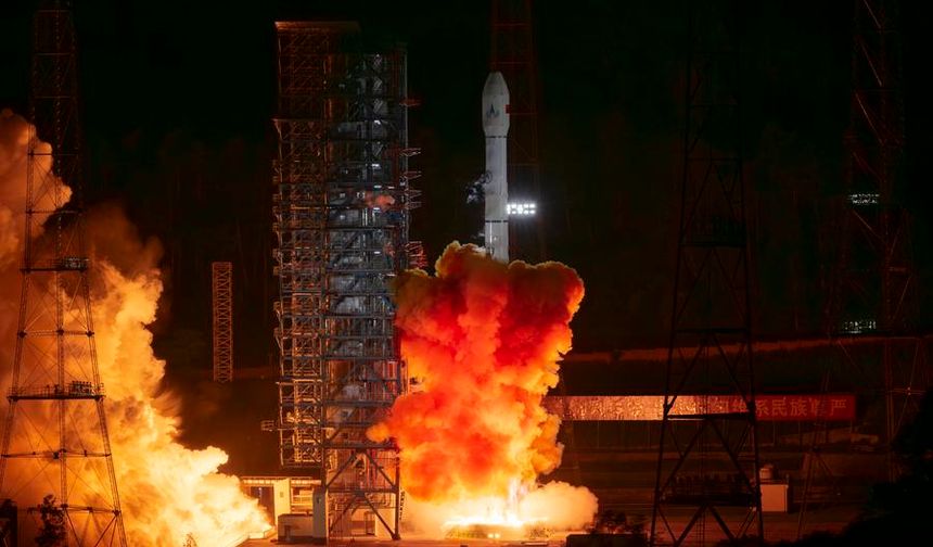 Çin, asteroit örnekleri toplayacak Tianwen-2 keşif aracını uzaya gönderdi