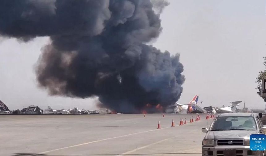 İsrail İran'ın havalimanını bombaladı
