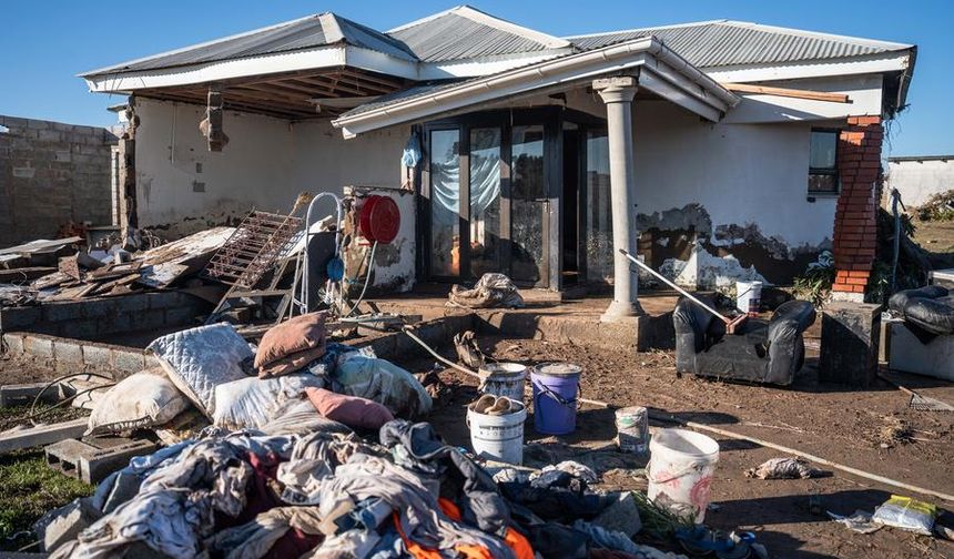 Güney Afrika'daki sel felaketinde 78 kişi hayatını kaybetti