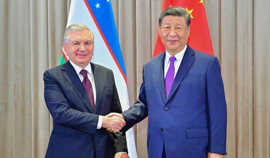 Çin Cumhurbaşkanı Xi, Özbekistan Cumhurbaşkanı Mirziyoyev ile görüştü
