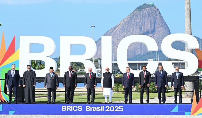 Çin Başbakanı Li: BRICS, küresel yönetişim reformunun ilerletilmesinde öncü olmalıdır