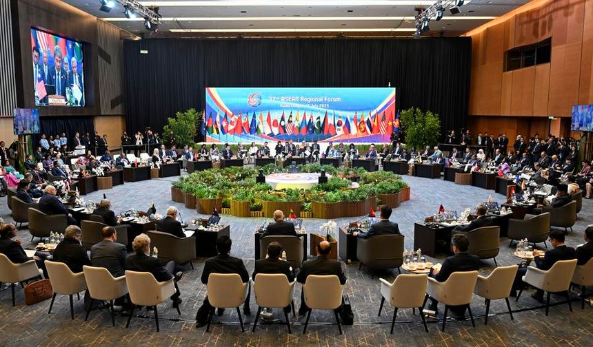 Çin Dışişleri Bakanı Wang, ASEAN Artı Dışişleri Bakanları toplantısında elde edilen olumlu sonuçları değerlendirdi