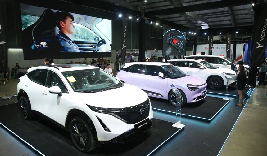 Myanmar'da düzenlenen 2025 Myanmar Uluslararası Otomobil Fuarı'nda Çin yapımı elektrik araçlar ilgi odağı oldu