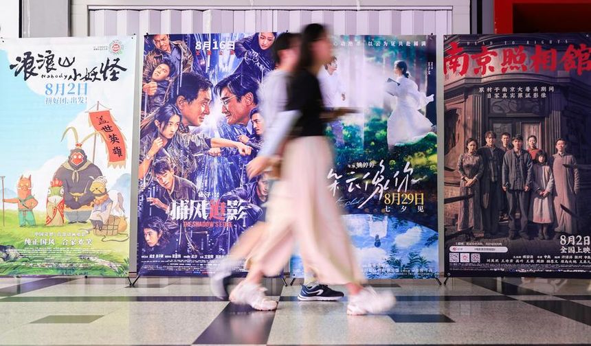 Çin'de yaz sinema sezonu gişe hasılatı 1,64 milyar dolara ulaştı