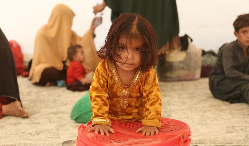 Afganistan Kızılayı ülkeye dönüş yapan ailelere 333.000 doların üzerinde yardımda bulundu