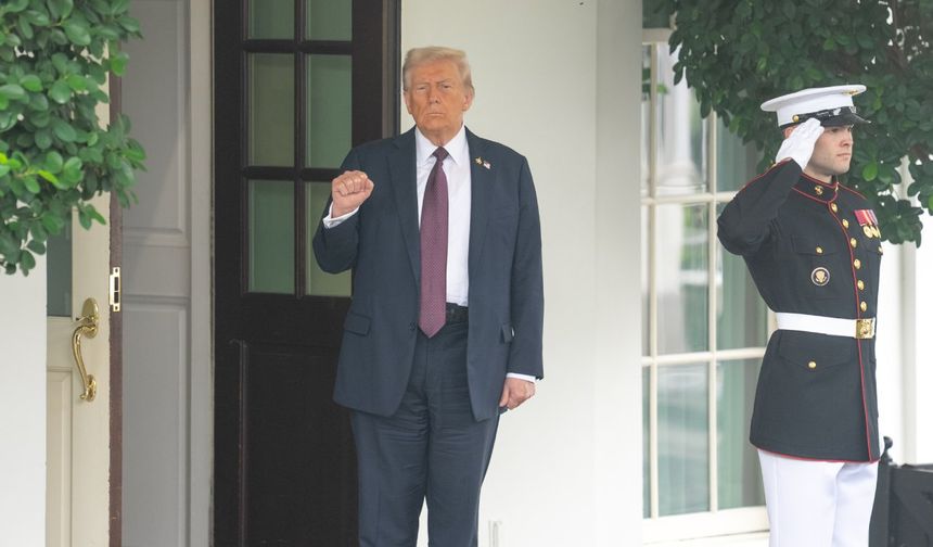 Trump, ülke dışında çekilen tüm filmlere yüzde 100 gümrük vergisi uygulayacak