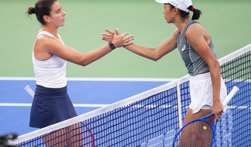 2025 Wuhan Açık Tenis Turnuvası'nda Çinli sporcu Zhang, ABD'li rakibini mağlup etti