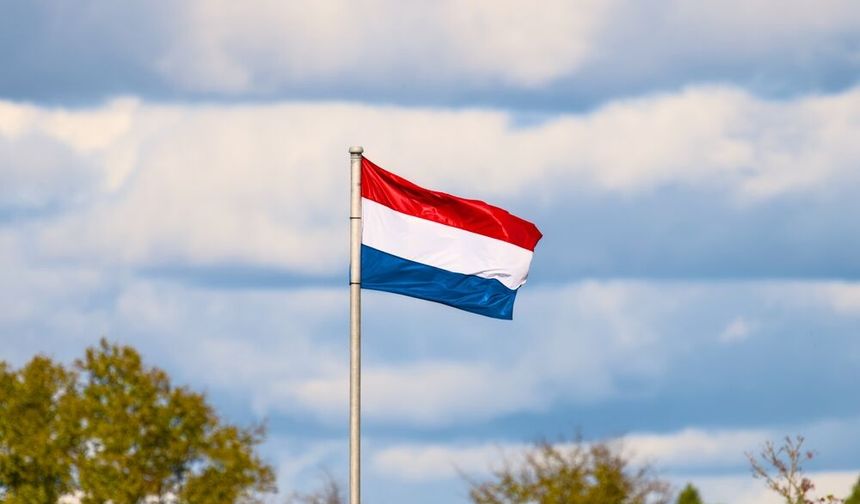 Hollanda, Ukrayna'ya 250 milyon euro değerinde ek askeri yardımda bulunacak