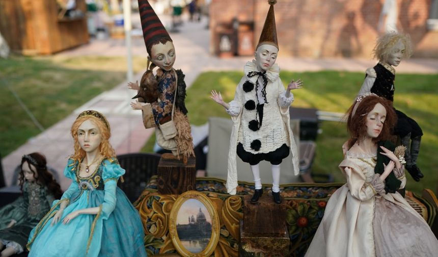 2025 Çin Jingdezhen Uluslararası Seramik Fuarı'nda yerli ve yabancı sanatçıların eserleri yoğun ilgi gördü