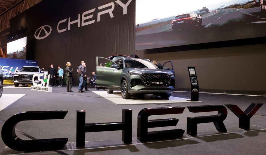 Romanya'da düzenlenen 22. Bükreş Otomobil Fuarı kapılarını ziyaretçilere açtı