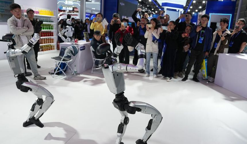 2025 Dünya İnternet Konferansı İnternetin Işığı Fuarı'nda 1.000'den fazla yapay zeka ürünü sergileniyor