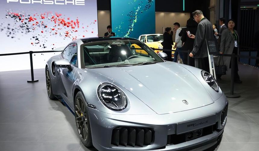 8. Çin Uluslararası İthalat Fuarı'nda çeşitli sektörlerdeki ürünler ziyaretçilere zengin bir deneyim sunuyor