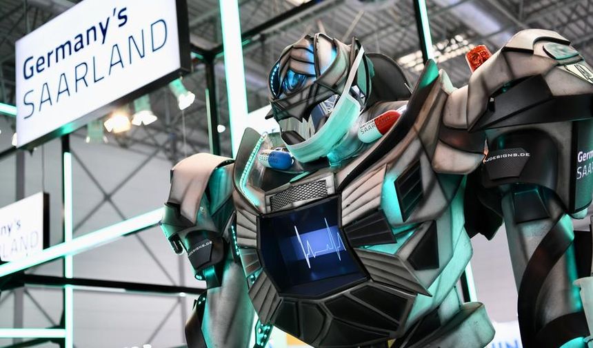 Almanya'da düzenlenen 2025 Medica Fuarı, 1.300'den fazla Çinli şirketin katılımıyla başladı