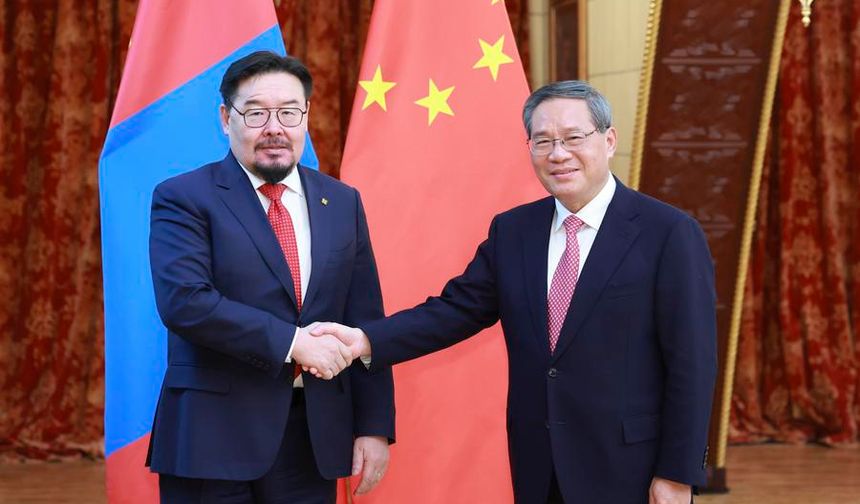 Çin Başbakanı Moskova'da Moğolistan Başbakanı ile görüştü