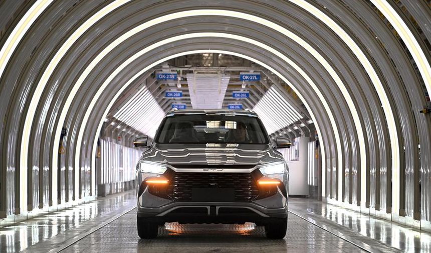 Çin'de yeni enerjili araç üretimi ve satışları ilk 10 ayda hızla arttı