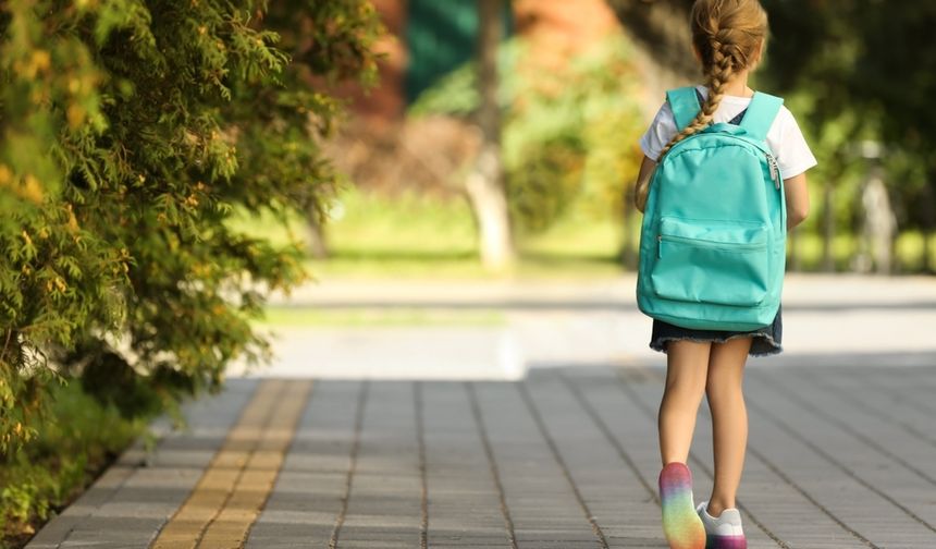 Rusya'da çocukların konumunu takip imkanı sunan SIM kartlar tanıtıldı