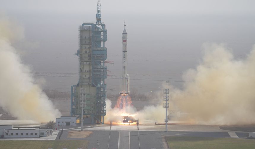Çin, Shenzhou-22 uzay aracını yörüngeye gönderdi