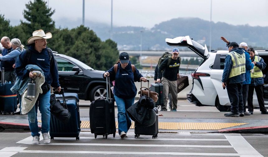 ABD'de Noel tatili ve yılbaşı döneminde 122 milyondan fazla kişinin seyahat etmesi bekleniyor