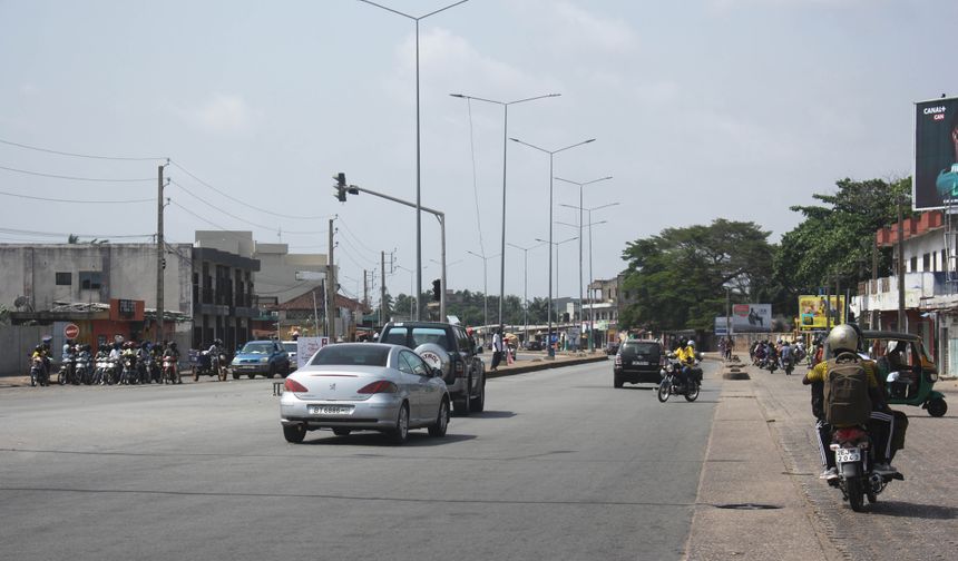 Benin Silahlı Kuvvetleri Benin'de darbe girişimini engelledi