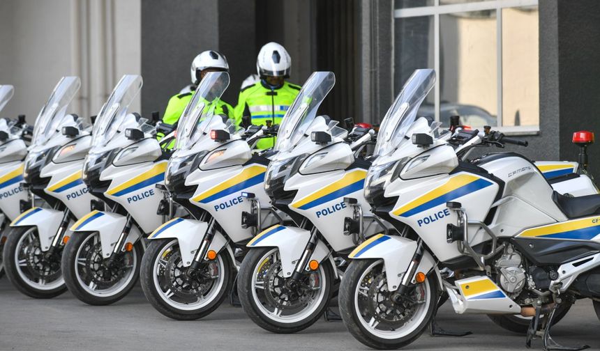 Çin, Etiyopya polisine onlarca motosiklet hibe etti