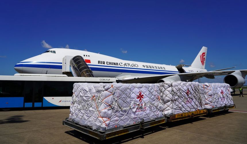 Çin, Ditwah Kasırgası'nın vurduğu Sri Lanka'ya acil insani yardım malzemeleri gönderdi