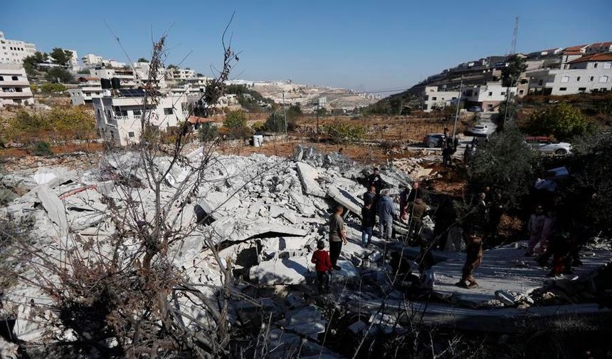 İsrail güçleri, Batı Şeria'nın Beytüllahim kentinde Filistinlilere ait evleri yıktı
