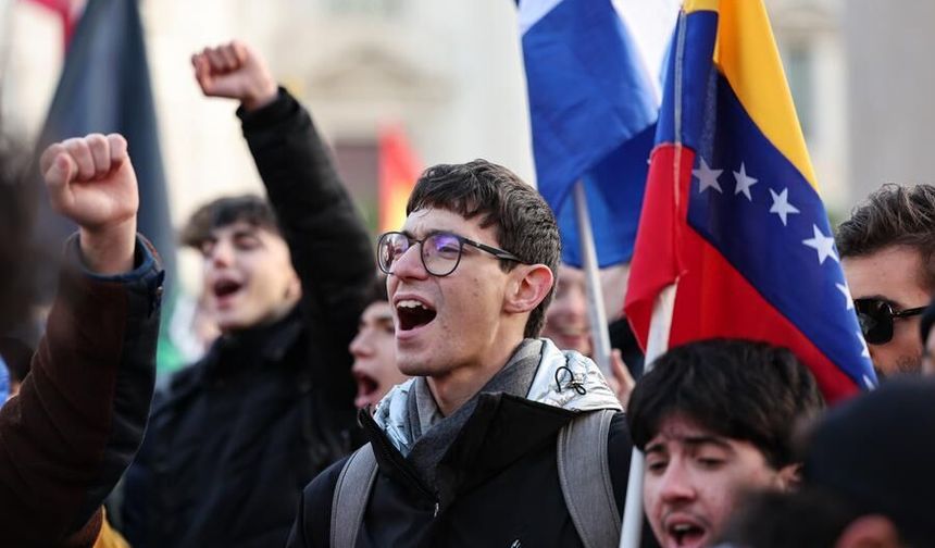 Venezuela ve İtalya, diplomatik misyonlarını büyükelçilik seviyesine çıkaracak