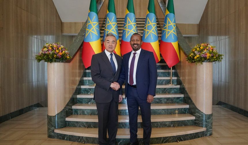Çin Dışişleri Bakanı, Etiyopya Başbakanı ile görüştü
