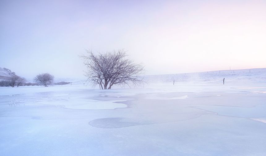 Moğolistan'ın neredeyse yüzde 90'ı karla kaplandı
