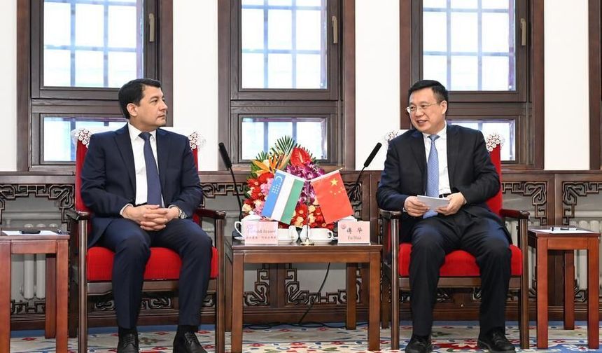 Xinhua Haber Ajansı Başkanı Fu, Özbekistan'ın Çin Büyükelçisi ile görüştü