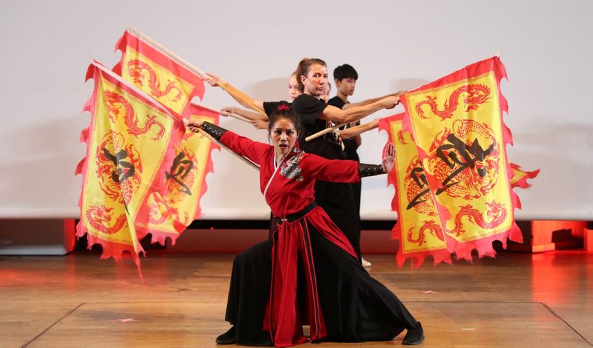 Berlin'de düzenlenen Bahar Bayramı galasında yaklaşan Çin Yeni Yılı kutlandı