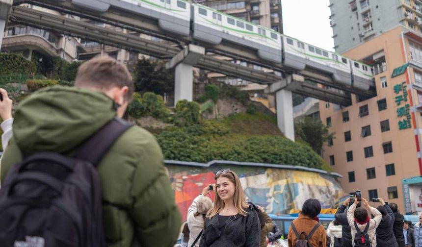 Çin, Bahar Bayramı'nda günlük 2,05 milyonu aşkın sınır ötesi seyahat yapılmasını bekliyor