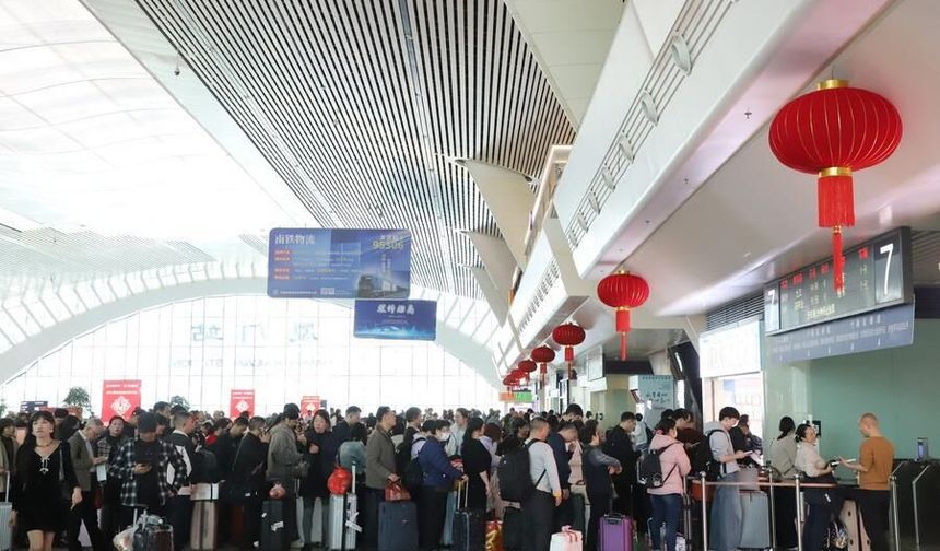 Çin'de Bahar Bayram tatilinde turist sayısı ve turizm gelirlerinde rekor kırıldı