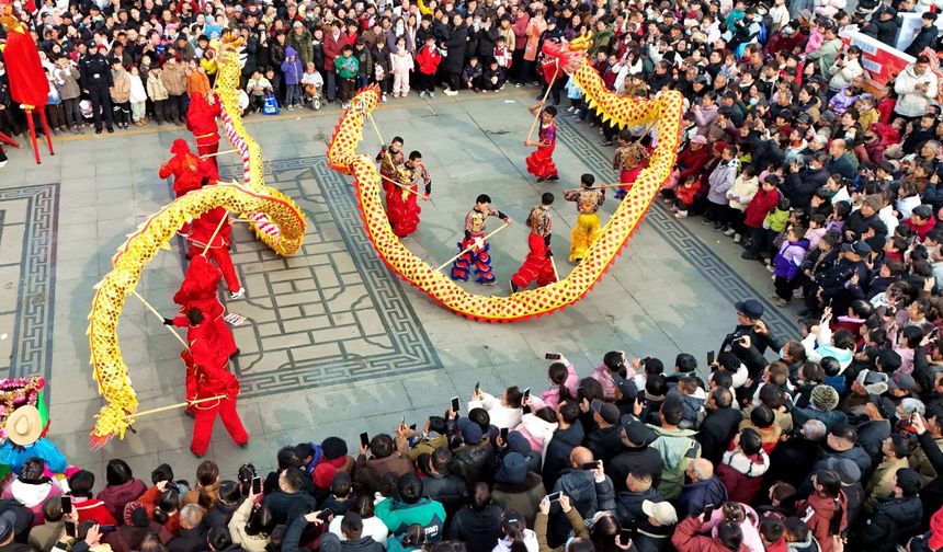 Çin'de baharın başlangıcı kabul edilen Lichun için kutlamalar başladı