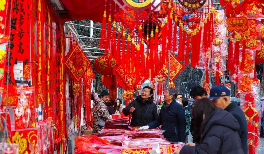 Çin'de yeni yıl öncesi alışveriş yoğunluğu arttı