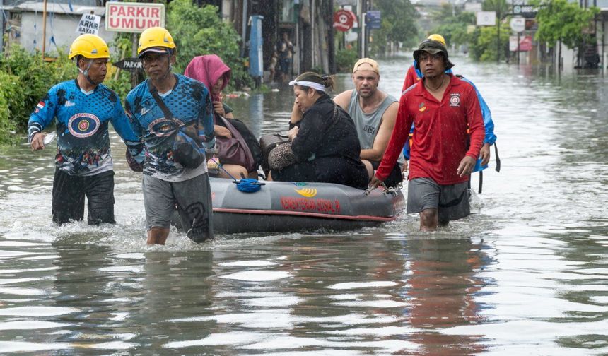Endonezya'nın Bali Adası'nda şiddetli yağışlar sele neden oldu